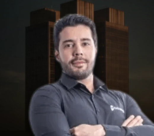 Professor Felipe Luccas